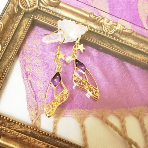 【めとおる】鏡彩蝶の翅ピアス（紫）