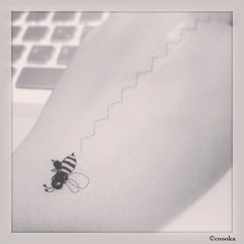 【COOOKA】honey bee tatoo sticker