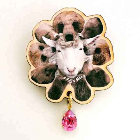 【スギウラユウミ】kemono de tategami ブローチ　sheep×bear　ピンク