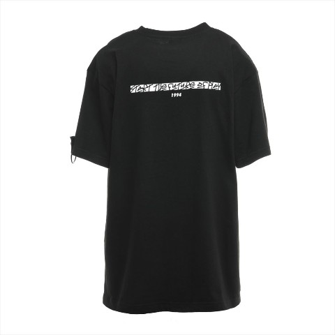 スプレーアート 刺繍Tシャツ / PlayStation™ ブラック - XL