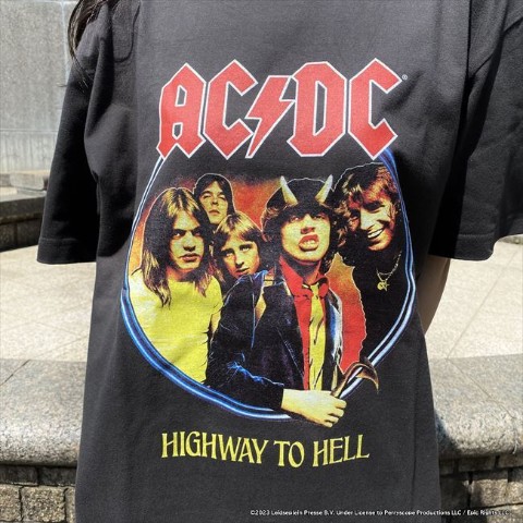 AC/DC バンドTシャツ（1986年ライブTシャツ）ファッション