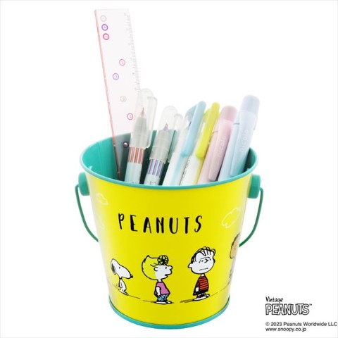 PEANUTS】スヌ－ピ－ ブリキペンスタンド イエロ－ / vvstore