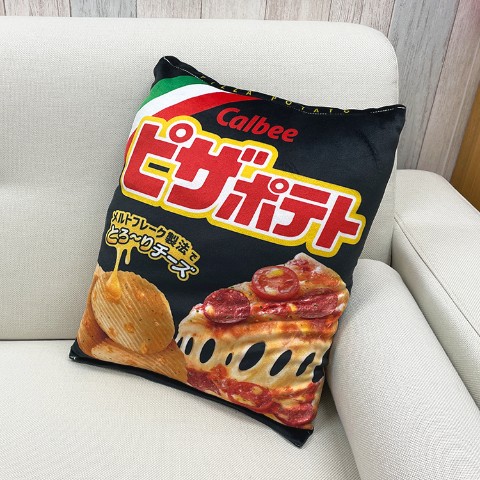 【カルビー】ダイカットクッション ピザポテト