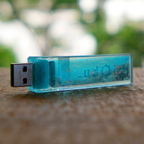 【部屋とmidori】64GB USB memory “kioku_”～記憶～(南の海)