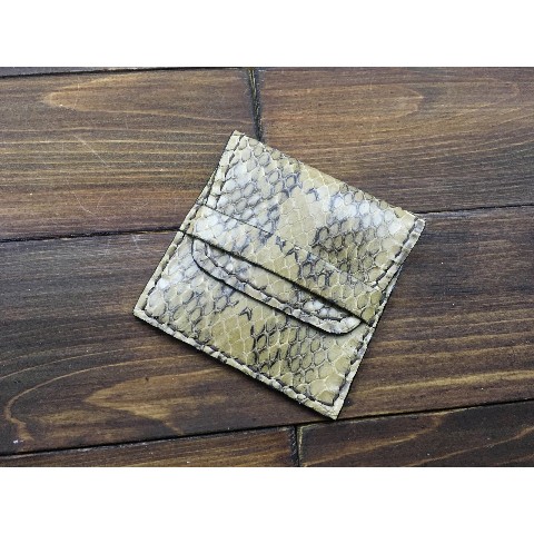本革製ポケット型コンドームケース スジオナメラ