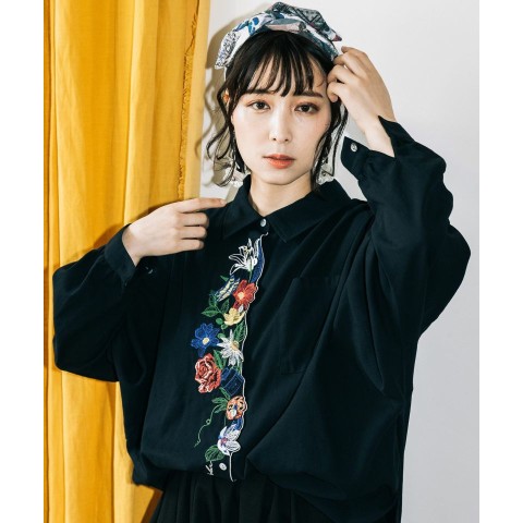 【iS ScoLar】花刺繍カットワークシャツ / ブラック