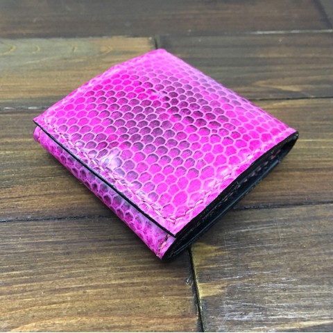 ボックス型小銭入れウミヘビ革【ピンク】