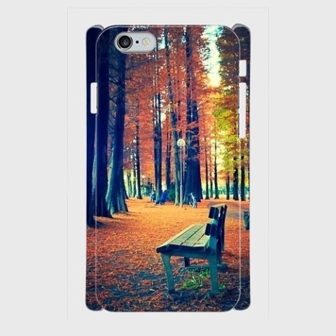 【よだれ堂】秋の紅葉の公園とベンチ iPhoneケース