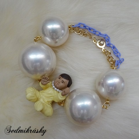 【Sedmikrasky】BabyDoll × Big Pearl Bracelet / Yellow