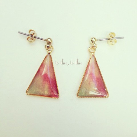 【to thee、 to thee】オーロラのピアス　red
