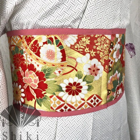 【Shiki】着物用コルセット帯（桃色和花・振袖より） / 雑貨通販 ヴィレッジヴァンガード公式通販サイト