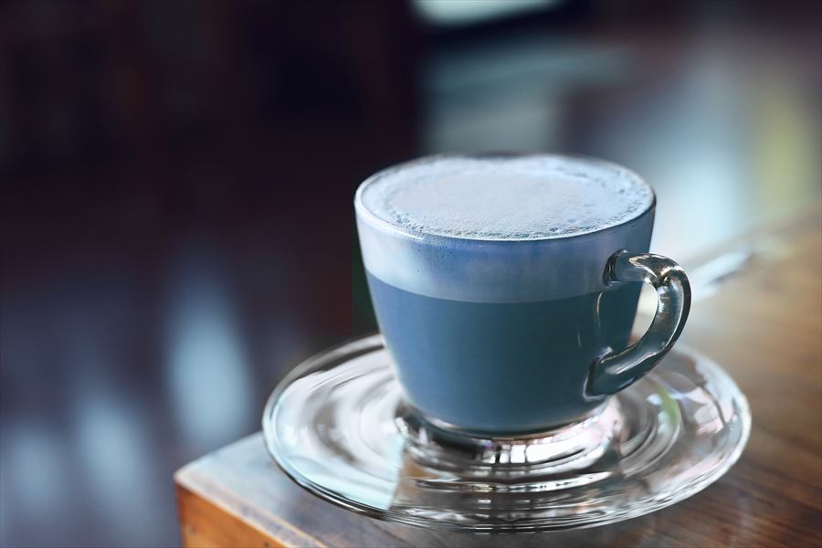 青い魔法 毎日飲みたくなる青いお茶 登場 雑貨通販 ヴィレッジヴァンガード公式通販サイト