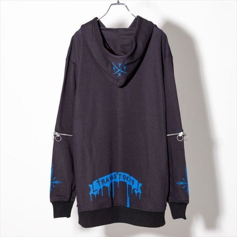 【TRAVAS TOKYO】Furry bear arm zip hoodie【Black/Blue】 / 雑貨通販 ヴィレッジヴァンガード