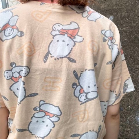 【サンリオキャラクターズ】ポチャッコ総柄半袖TシャツL