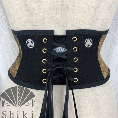 【Shiki】黒留袖の着物コルセット（地紙に浮世絵） / 雑貨通販 ヴィレッジヴァンガード公式通販サイト