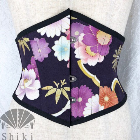 【和コルセット】日本の伝統美を身に纏う【Shiki】 / 雑貨通販 ヴィレッジヴァンガード公式通販サイト