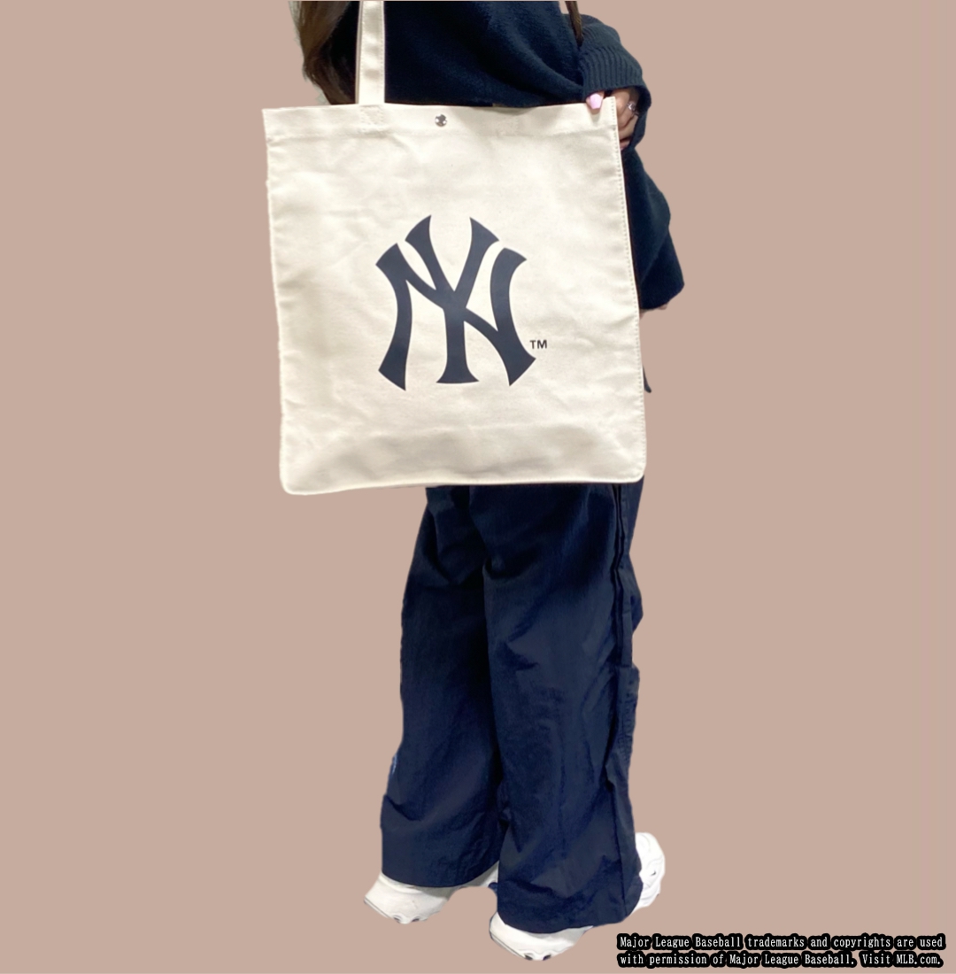 【MLB】球団ロゴが施されたアパレル雑貨